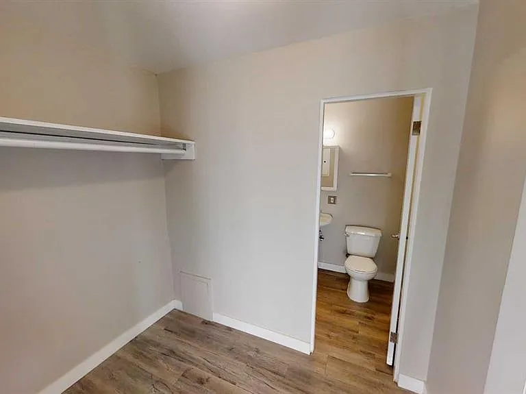 9932 105th Ave #107 — Photo 3