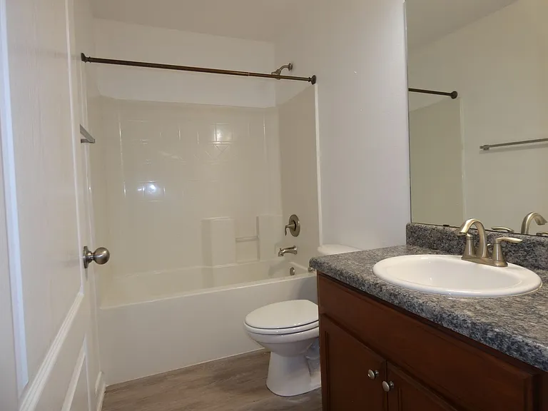 1712 Bay Pine Cir — Photo 15