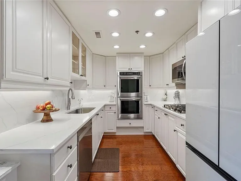 3636 Habersham Rd NW #2404 — Photo 14