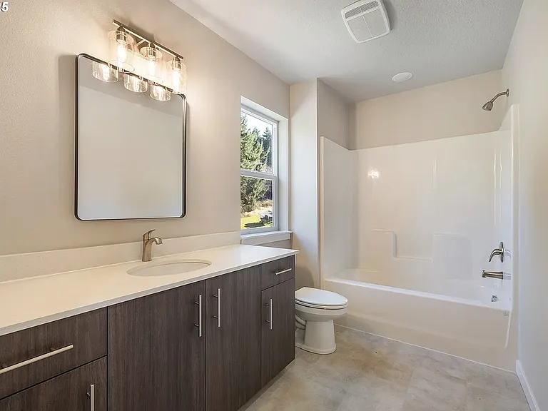 317 S Neptune St — Photo 32