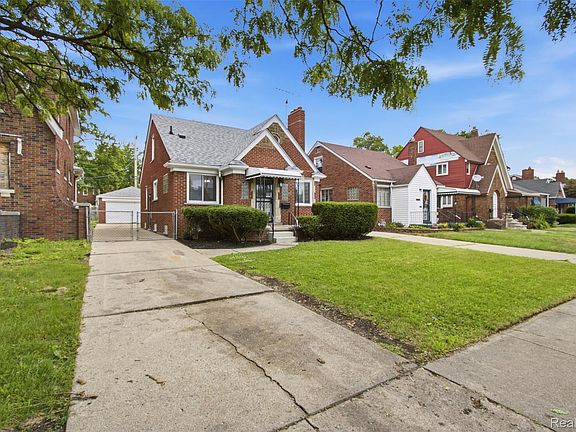 3rd image of 14921 Bringard Dr