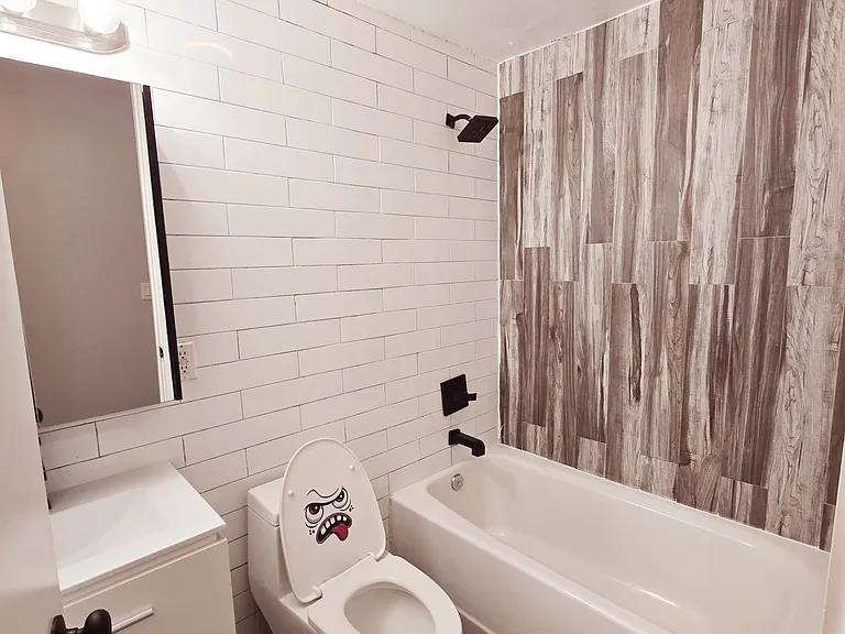 181 Clerk St #1A — Photo 11
