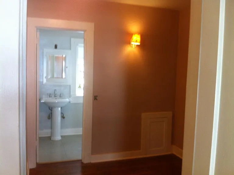 Additional room facing 20th
