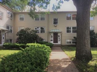 421-427 Prospect St #5, Pawtucket, RI 02860