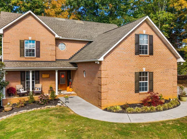 2609 Hawk Crest Ln, Knoxville, TN 37921