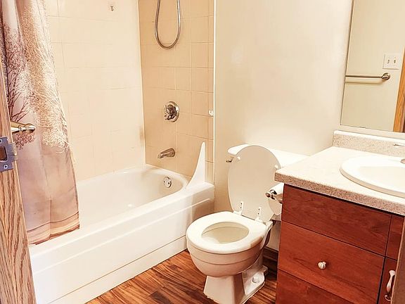 5th image of 78 10th St E Unit 710