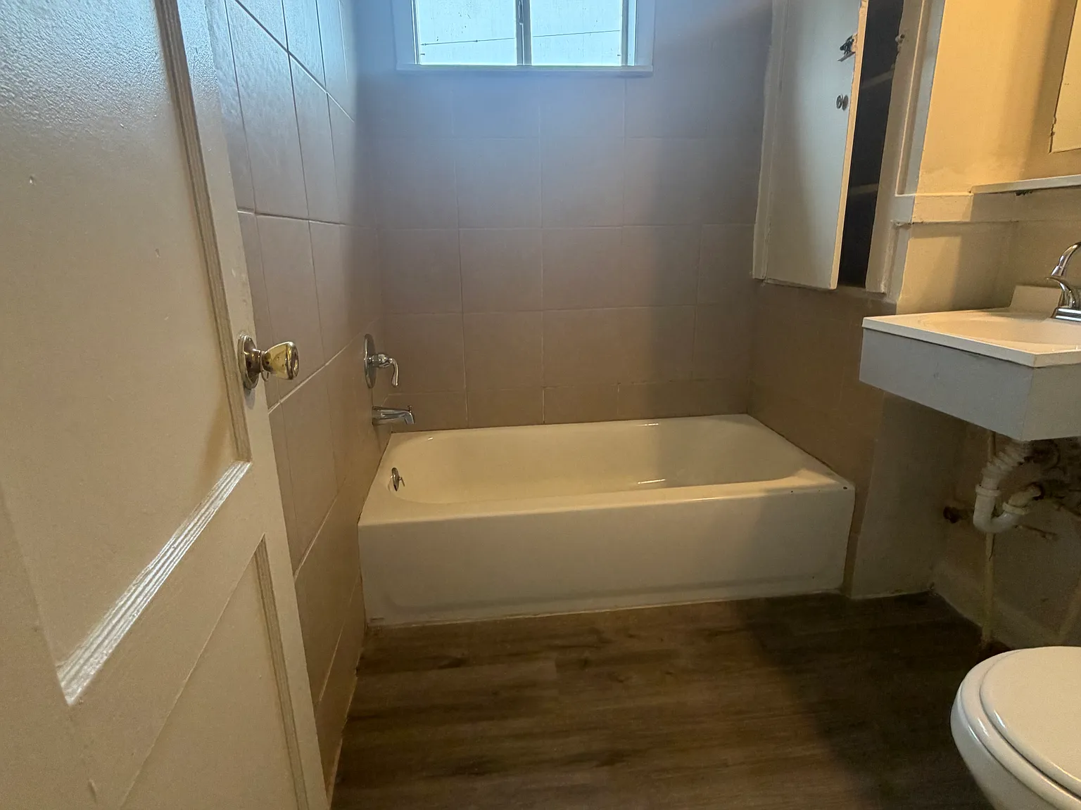 1 bed, 600 sqft, $1,000 — Photo 4