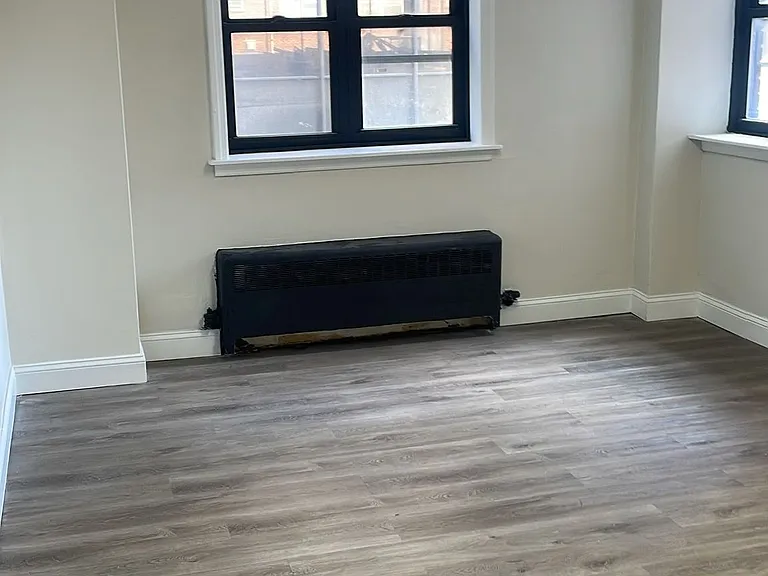 111 Washington St #6E — Photo 3