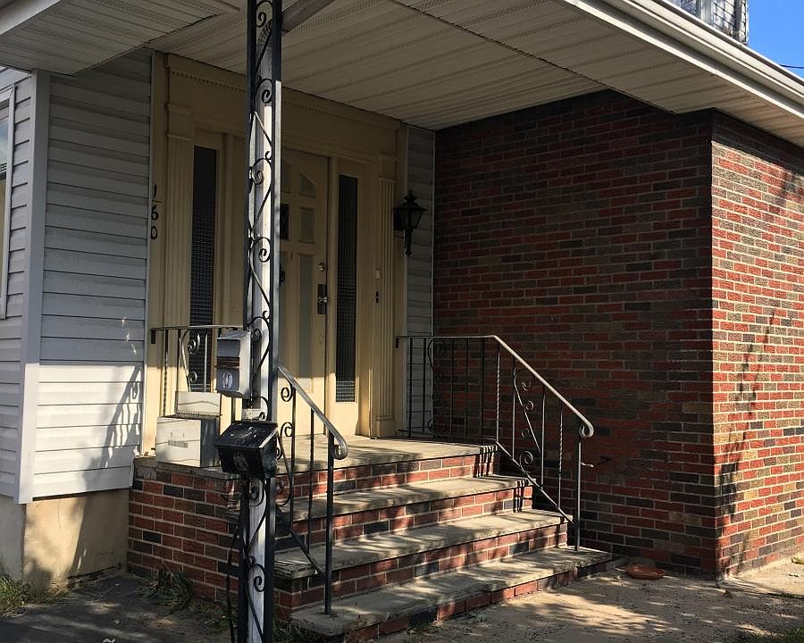 1st image of 160 Weigands Ln Floor 1