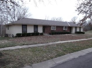 561 E Woodbridge Ln, Kansas City, MO 64145
