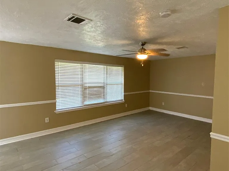 515 S Burnett Dr — Photo 9