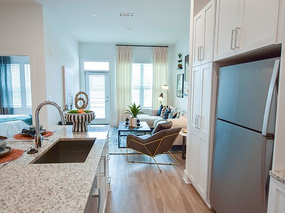 The Ivy at Ariston-11