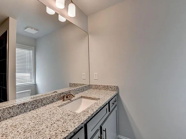 7309 Yewtree Dr — Photo 42