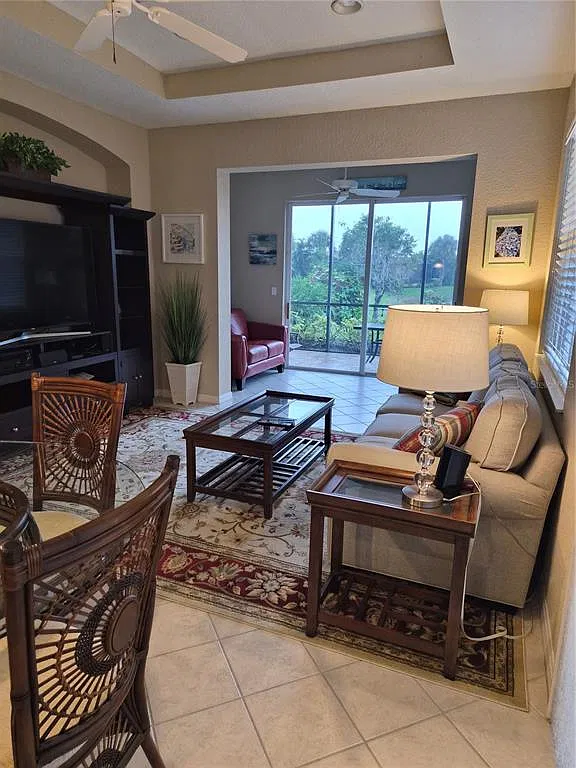 2 bed, 2.0 bath, 1202 sqft, $2,400 — Photo 3