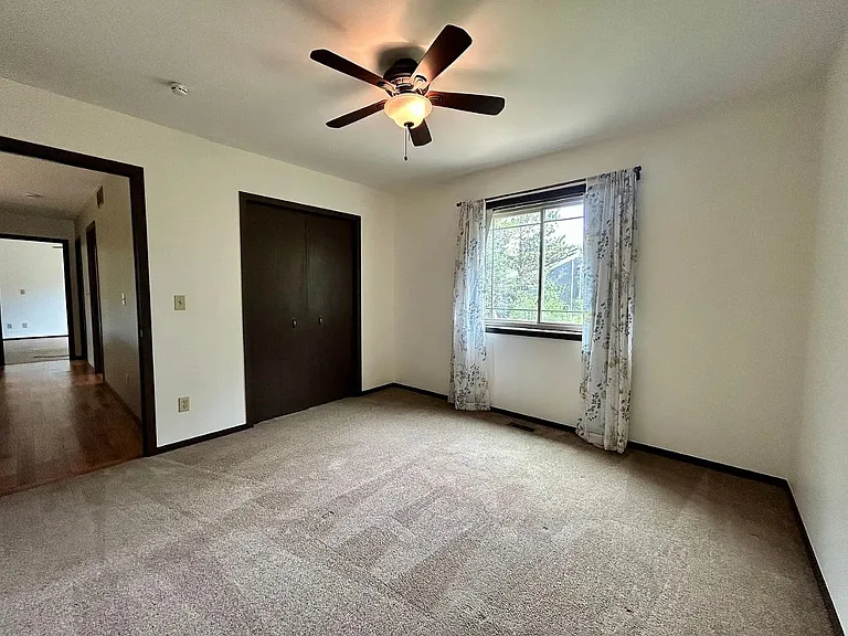 4197 Amber St — Photo 10