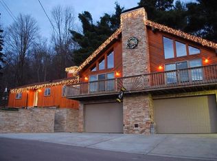 835 Lake Side Rd, Addison, PA 15411