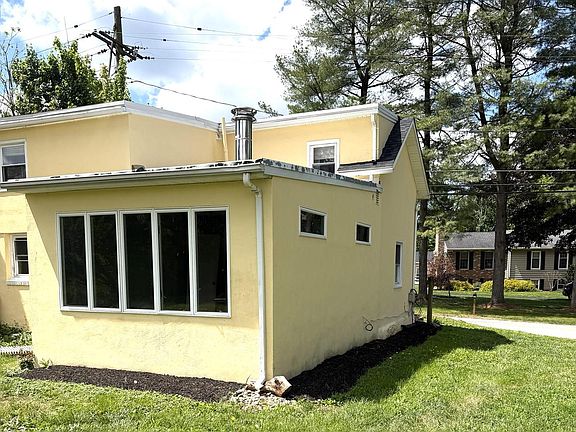 4th image of 14207 Manor Rd