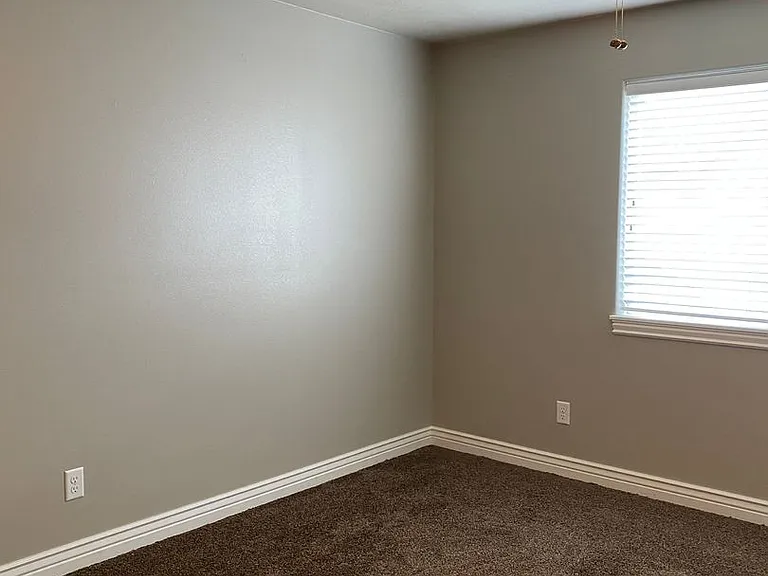 555 Countryside Ave — Photo 13