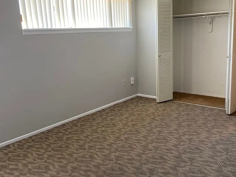 2738 Hunt Club Ln — Photo 23