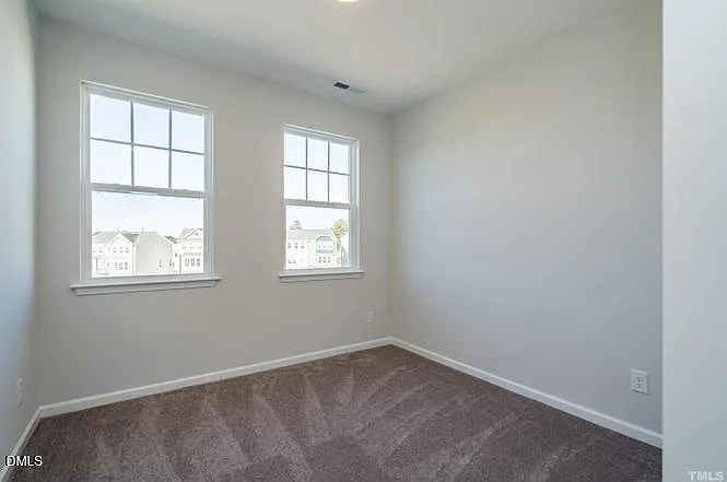 1038 Manorhaven Dr — Photo 10