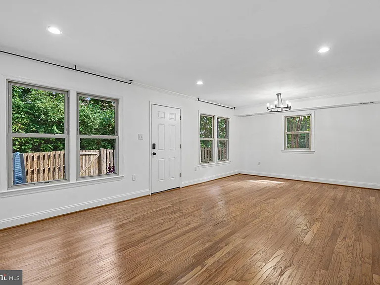 7861 Coddle Harbor Ln #29 — Photo 4