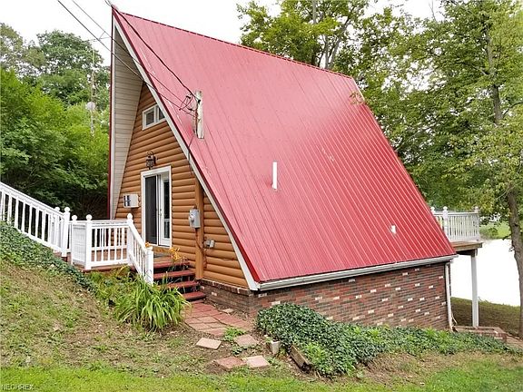 2nd image of 32084 Wooddale Dr