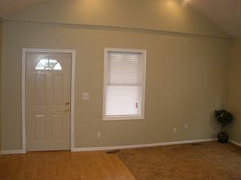 3rd image of 1531 Quarry Ave NW