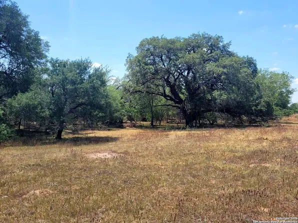 LOT 3 OF 7 Bar R Lane LOT 3, Floresville, TX 78114