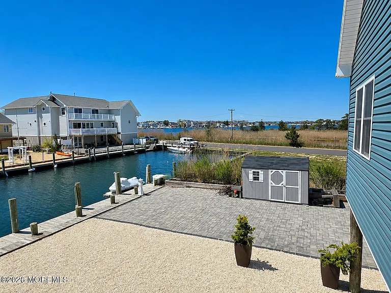 1825 Boat Point Dr — Photo 4