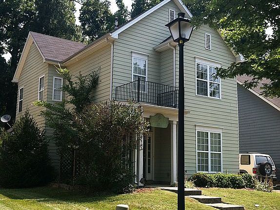 2nd image of 4803 Eaves Ln