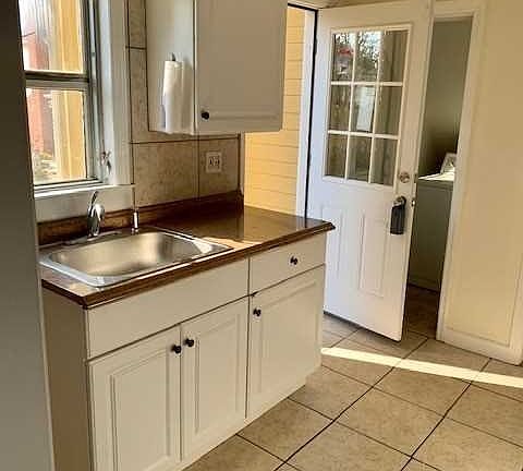 5th image of 343 Godwin Ave #1