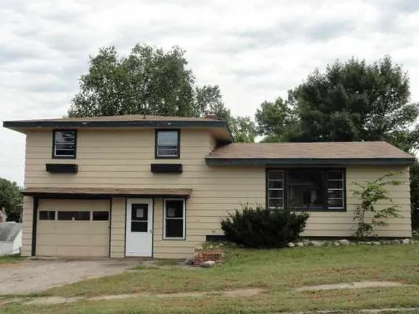 301 S 3rd St, Milan, MN 56262