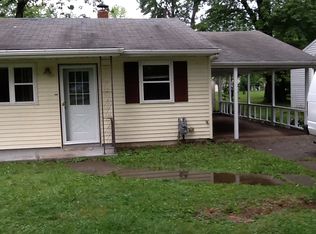 966 Lake Breeze Rd, Sheffield Lake, OH