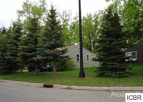 2nd image of 515 NE 11th Ave