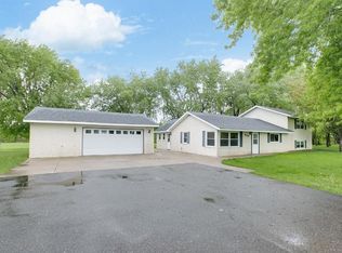 8189 20th Ave, Lino Lakes, MN 55038
