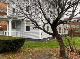 75 Thorpe St, Fairfield, CT 06824