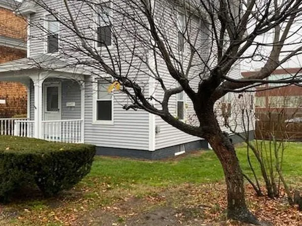 75 Thorpe St, Fairfield, CT 06824
