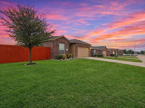 2nd image of 22530 Threefold Ridge Dr