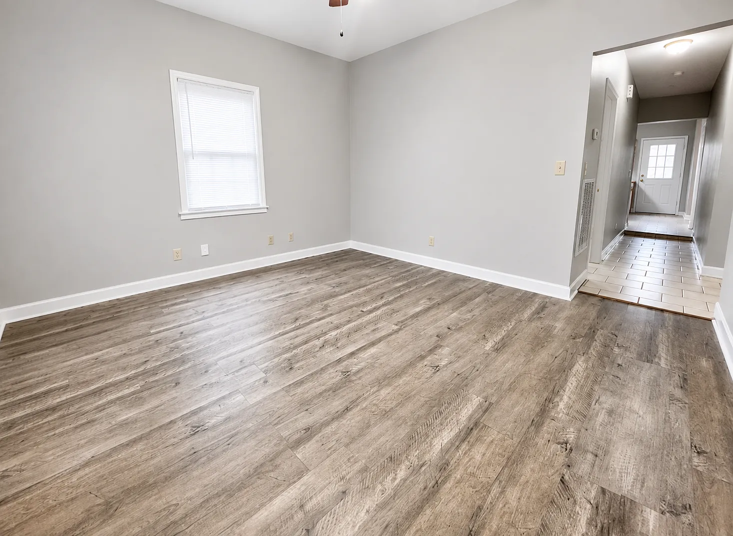3 bed, 1218 sqft, $1,450 — Photo 4