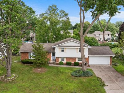 517 Hilltop Dr, Green Bay, WI, 54301