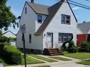 150 Oak St, West Hempstead, NY 11552