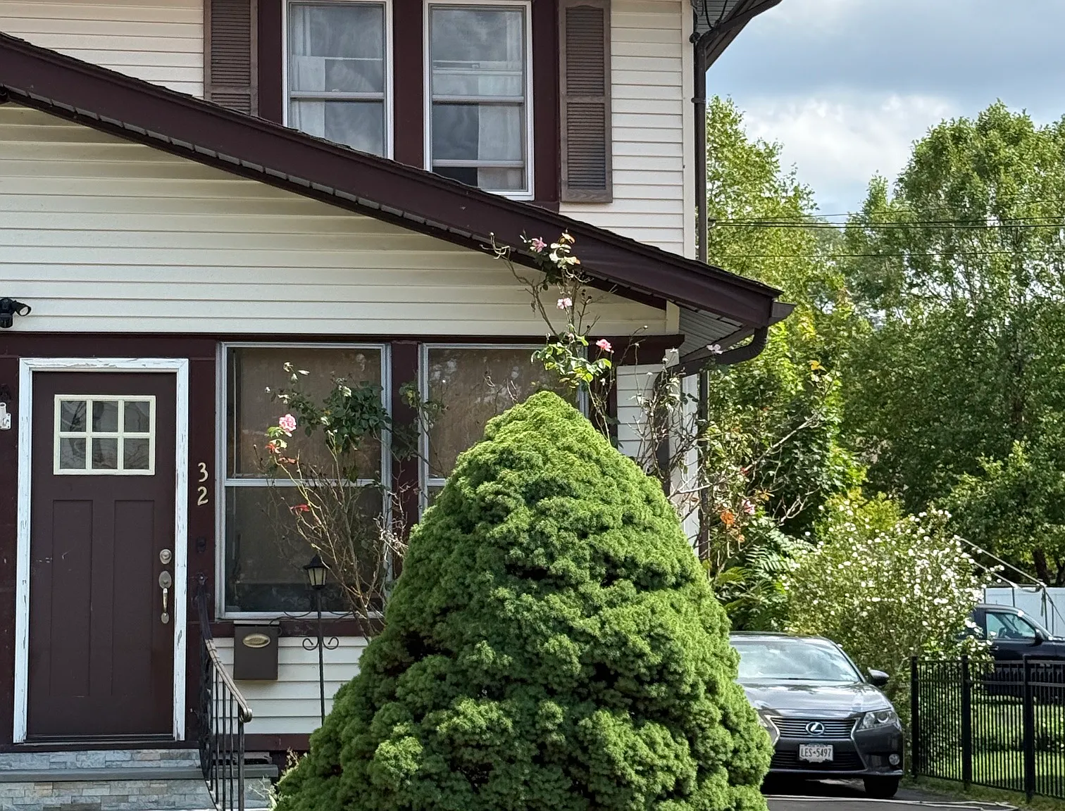 3 bed, 1400 sqft, $3,850 — Photo 1