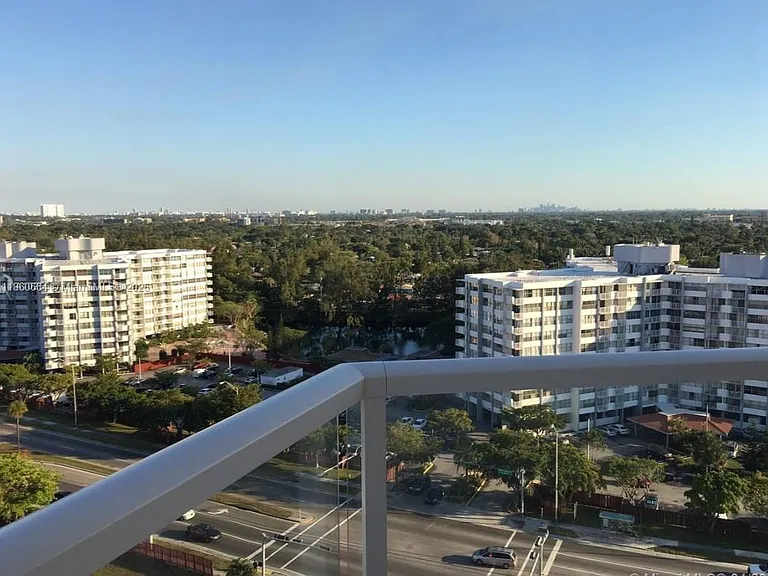 1301 NE Miami Gardens Dr #1625W — Photo 15