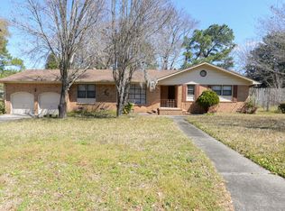 5330 Chantilly Ln, North Charleston, SC 29418