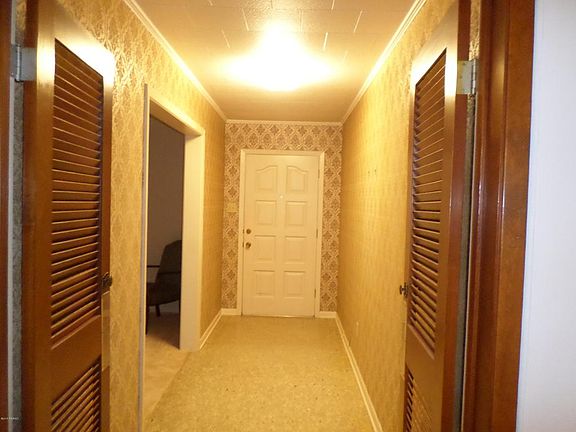 5th image of 269 Parkway Cir