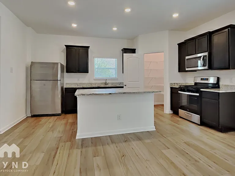 10845 Quinn Ct — Photo 5