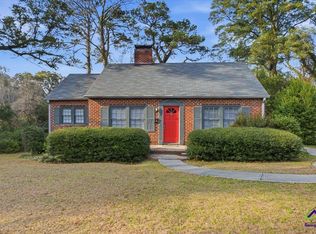 801 Carey St, Perry, GA 31069