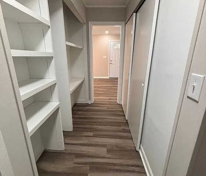 652 Summit St #A — Photo 6