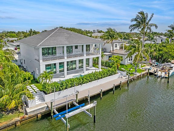 4th image of 720 Kittyhawk Way