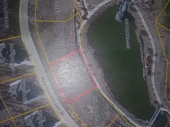 46 Mountainbrook Dr, Cartersville, GA 30121